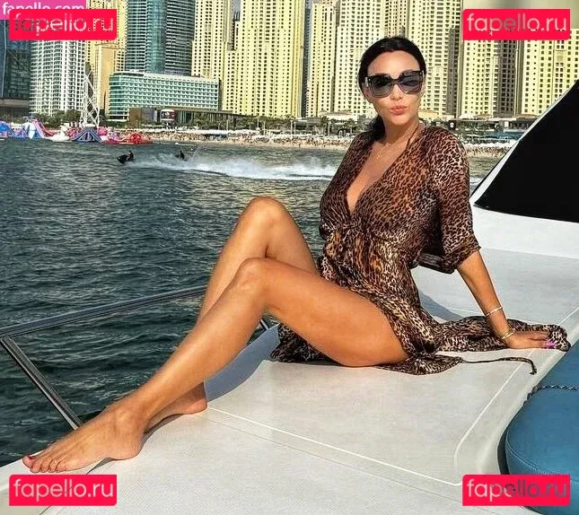 Petitey Onlyfans Photo Gallery 