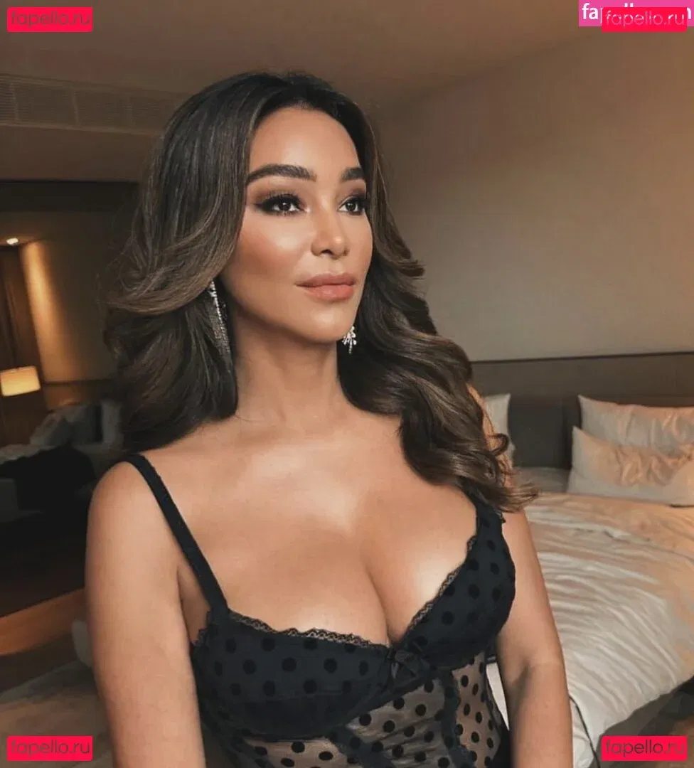 Petitey Onlyfans Photo Gallery 