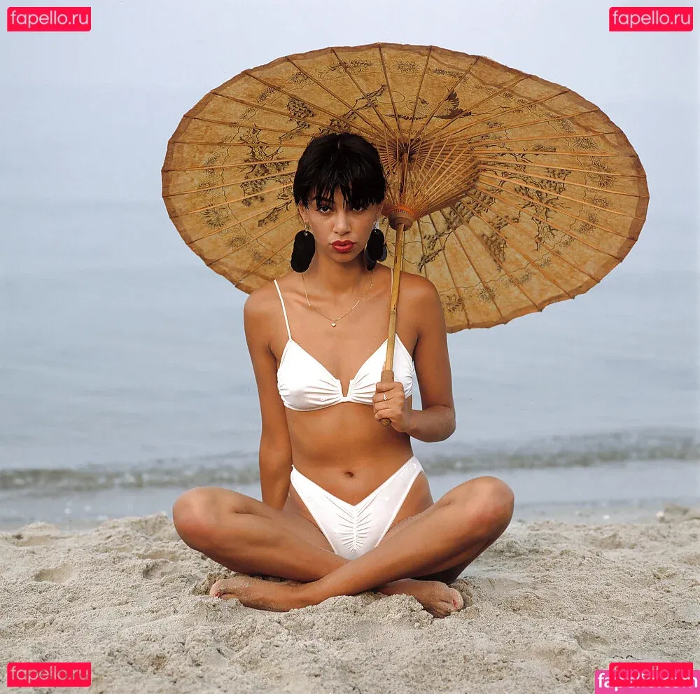 Petitey Onlyfans Photo Gallery 