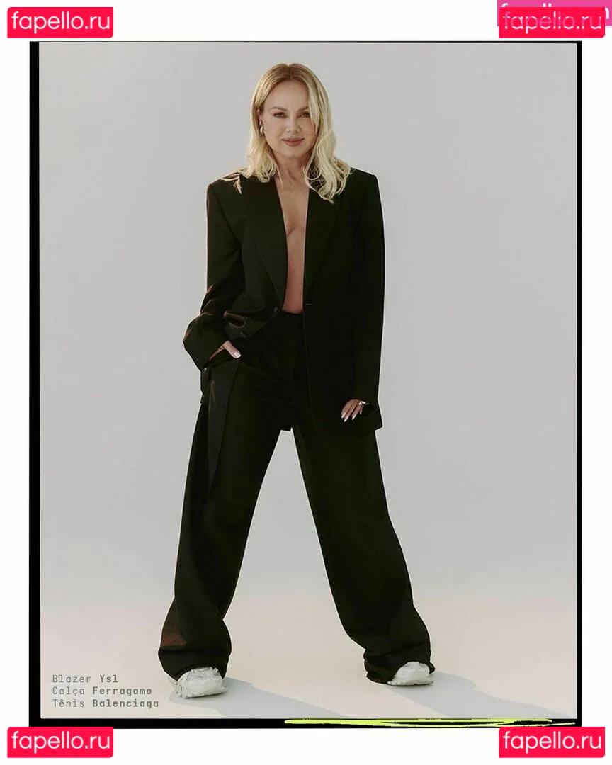 Eliana Onlyfans Photo Gallery 