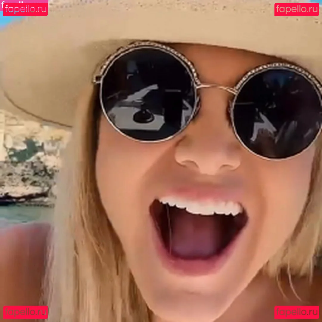 Eliana Onlyfans Photo Gallery 