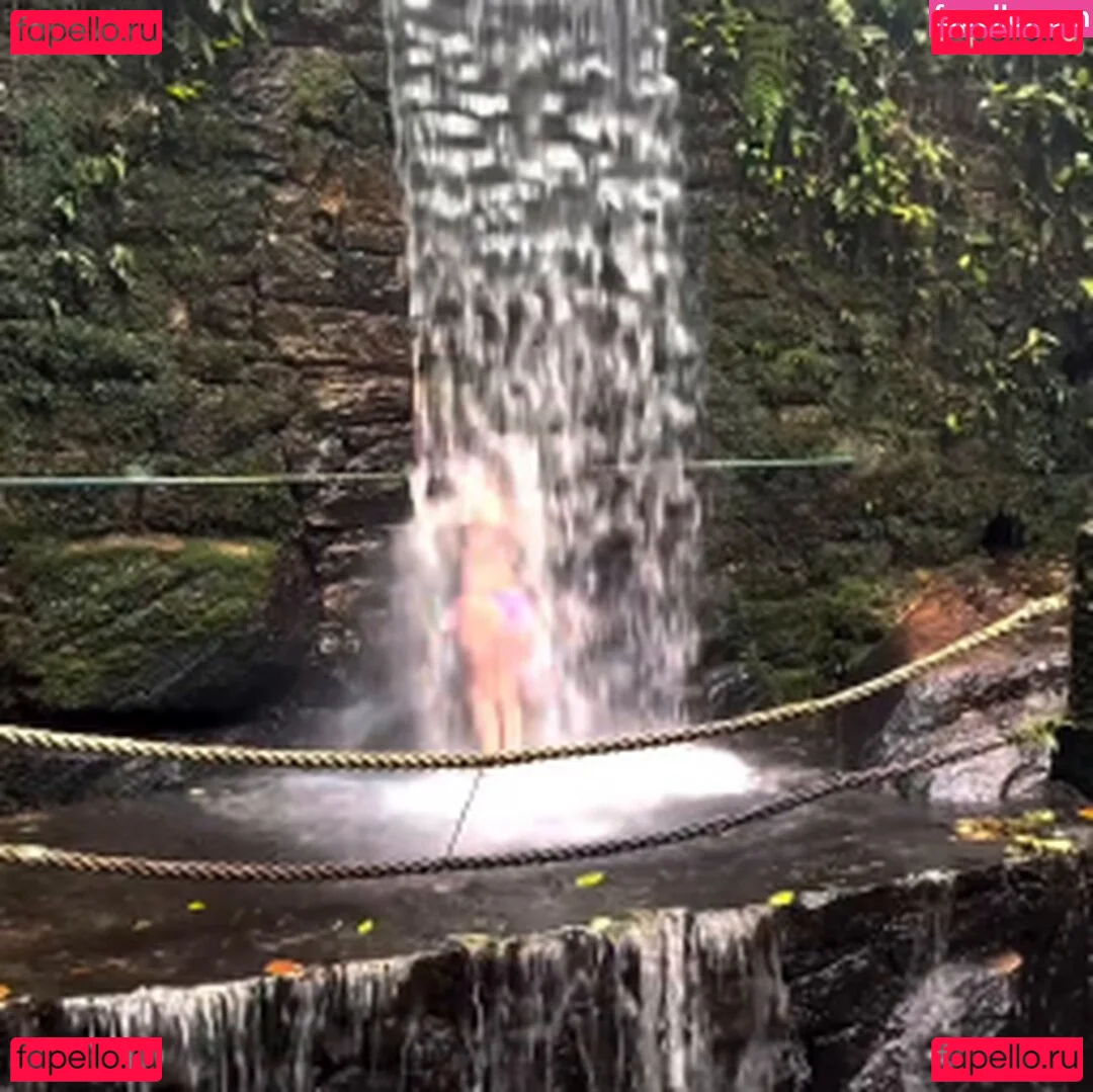 Eliana Onlyfans Photo Gallery 