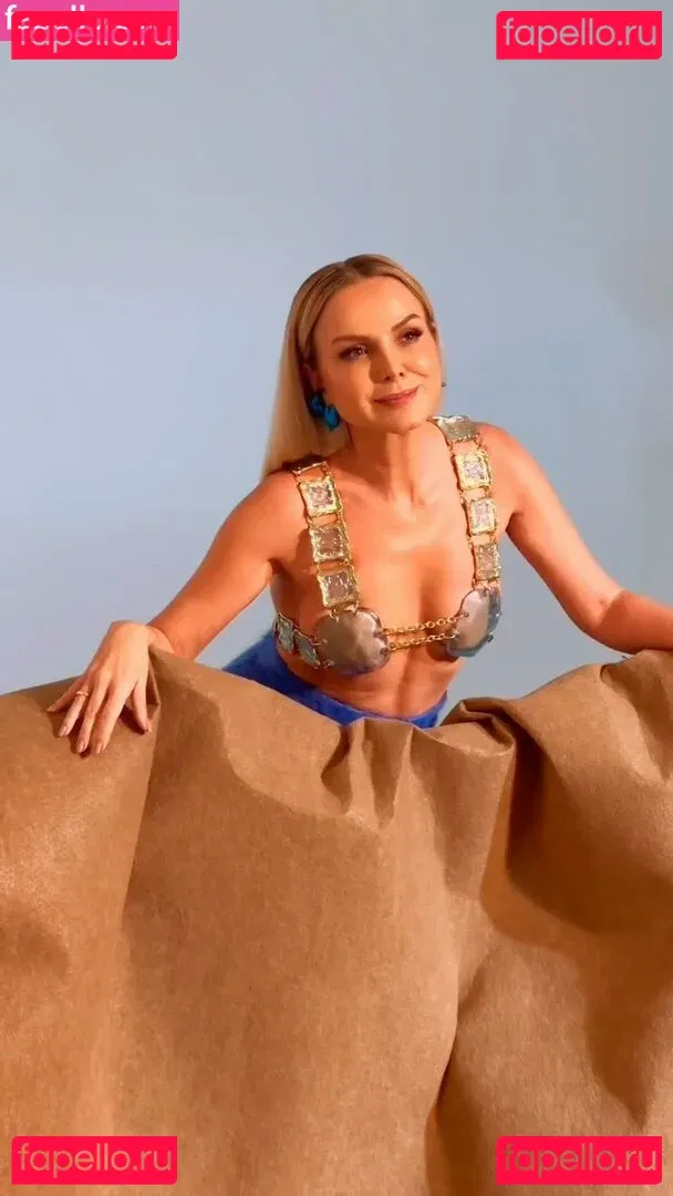 Eliana Onlyfans Photo Gallery 