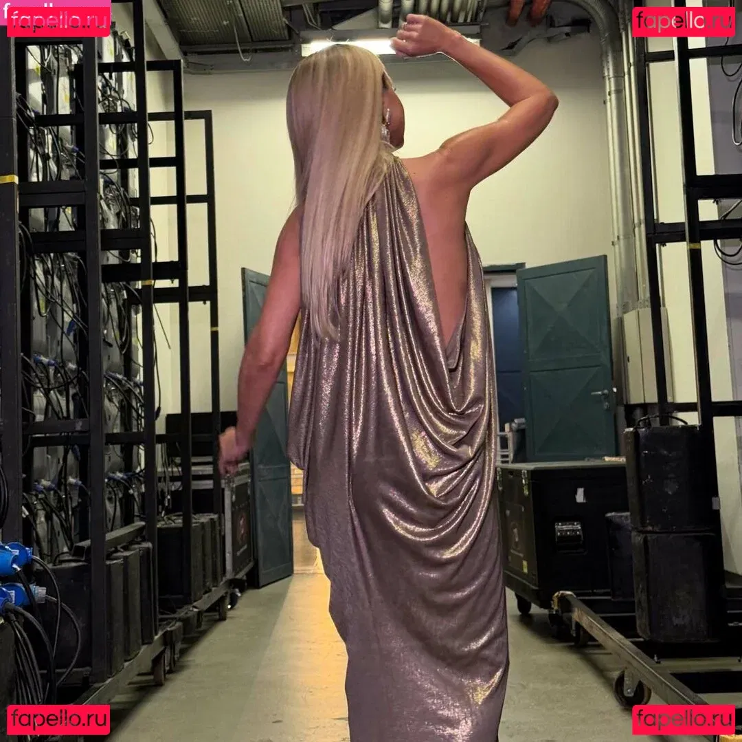 Eliana Onlyfans Photo Gallery 