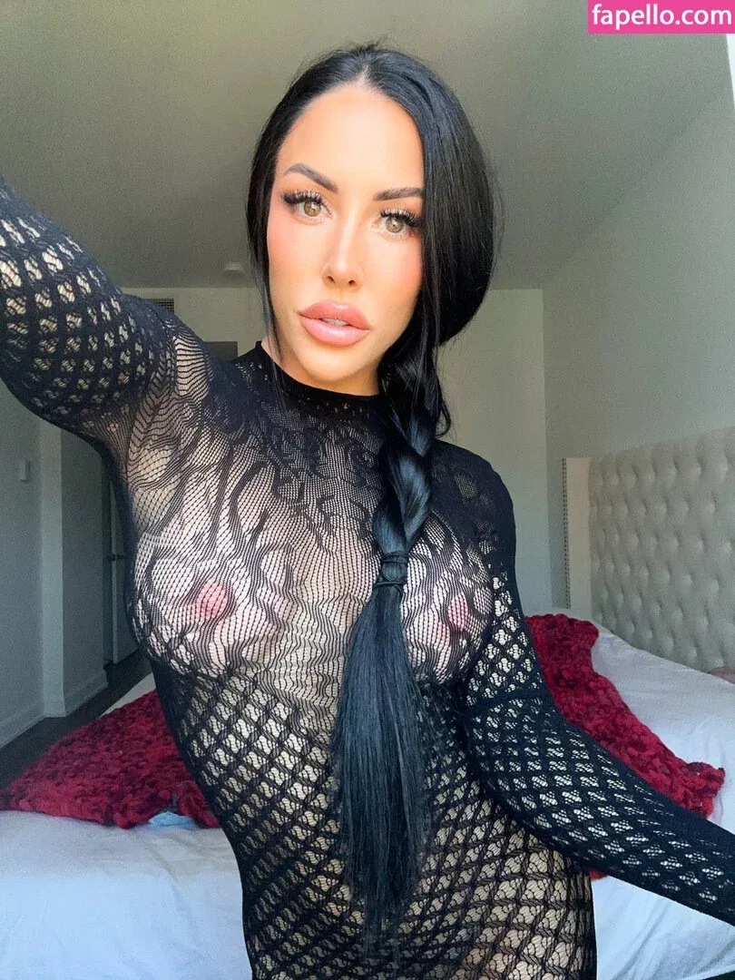 Marie Maxime Onlyfans Photo Gallery 