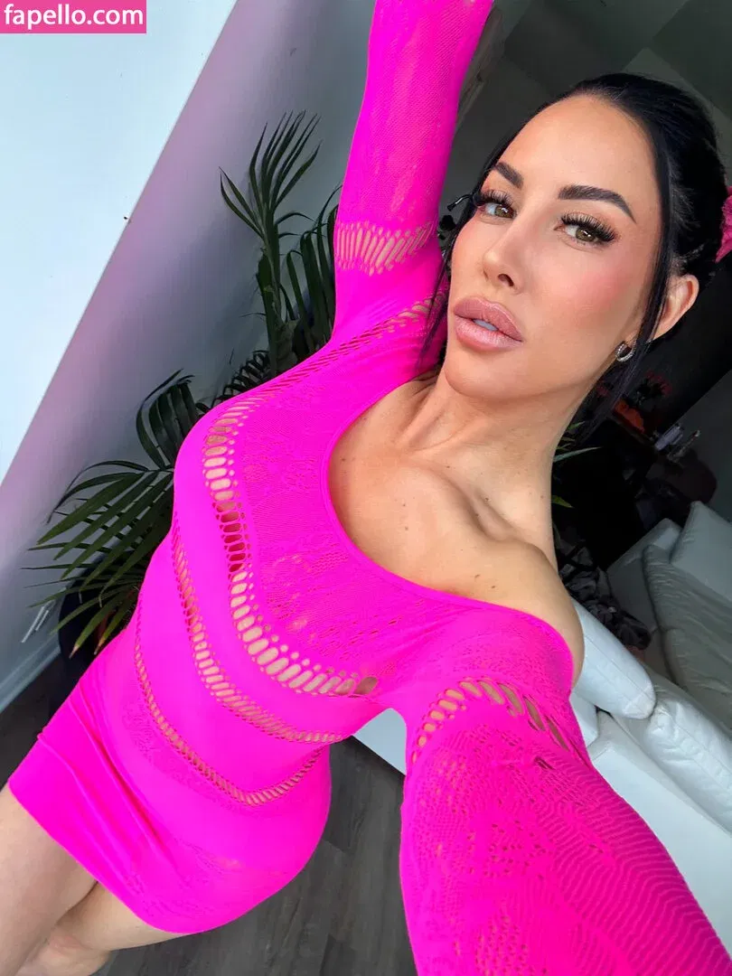 Marie Maxime Onlyfans Photo Gallery 