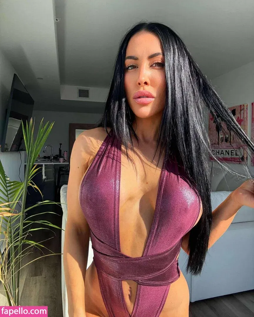 Marie Maxime Onlyfans Photo Gallery 