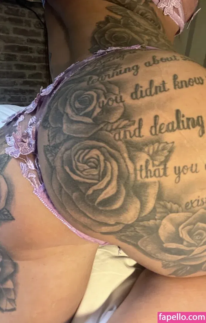 Miakanayuri Onlyfans Photo Gallery 