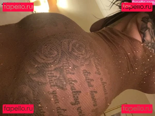 Miakanayuri Onlyfans Photo Gallery 