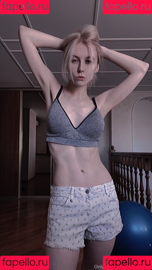 Miakanayuri Onlyfans Photo Gallery 