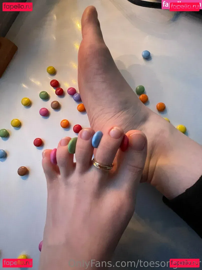 toesonglitter Onlyfans Photo Gallery 