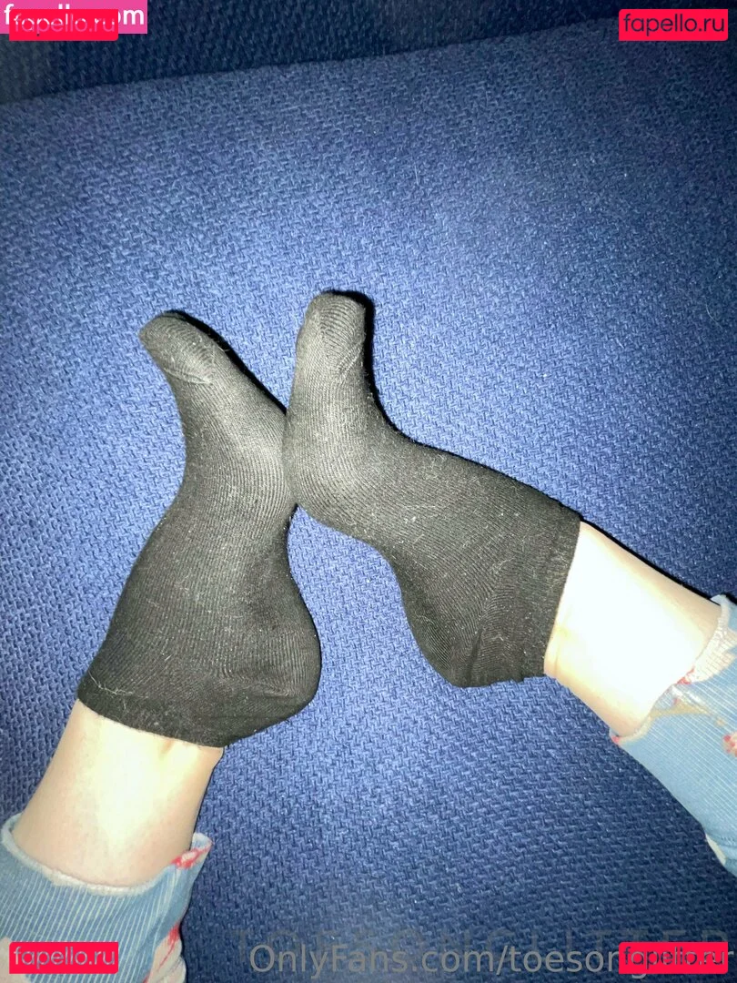 toesonglitter Onlyfans Photo Gallery 