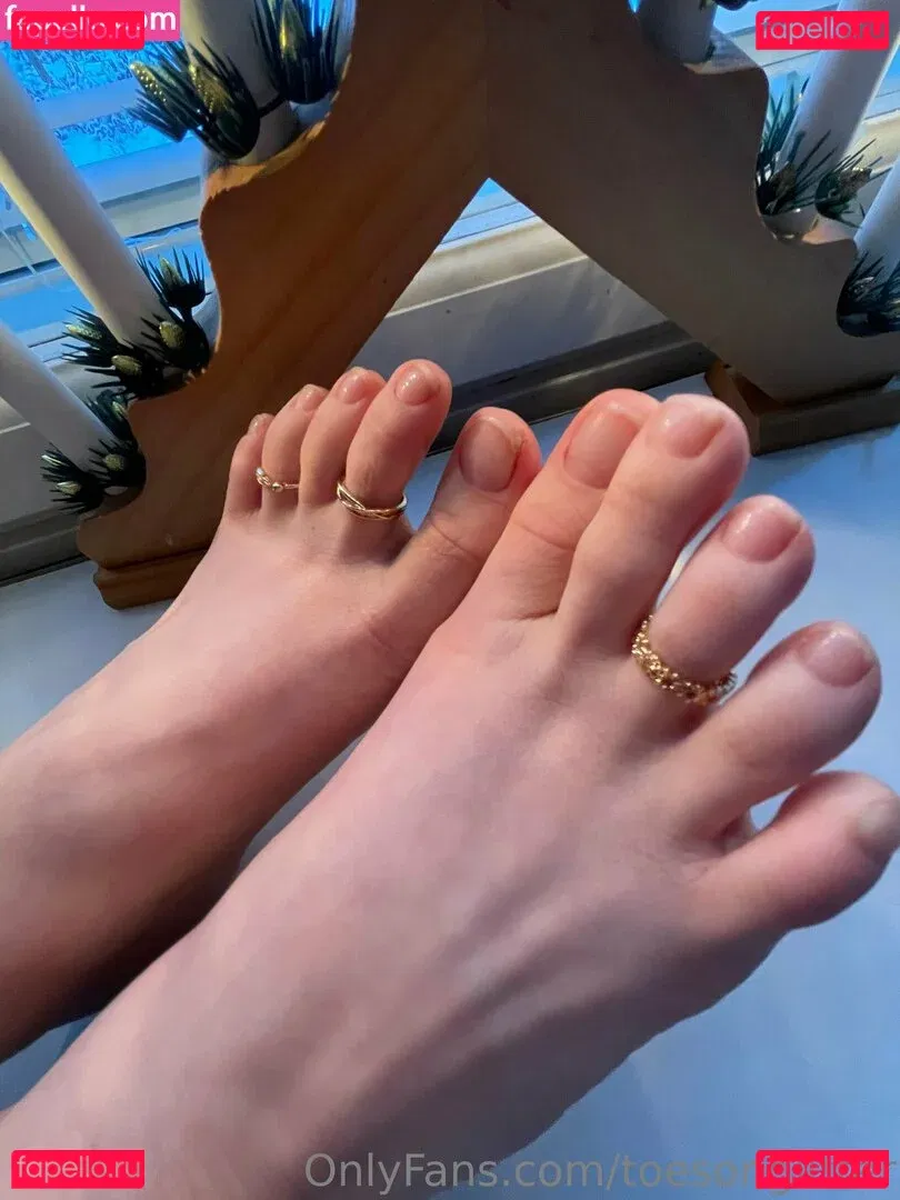 toesonglitter Onlyfans Photo Gallery 