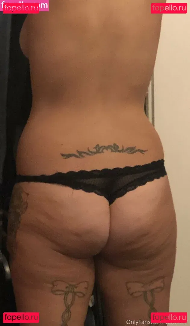 ukwife41 Onlyfans Photo Gallery 