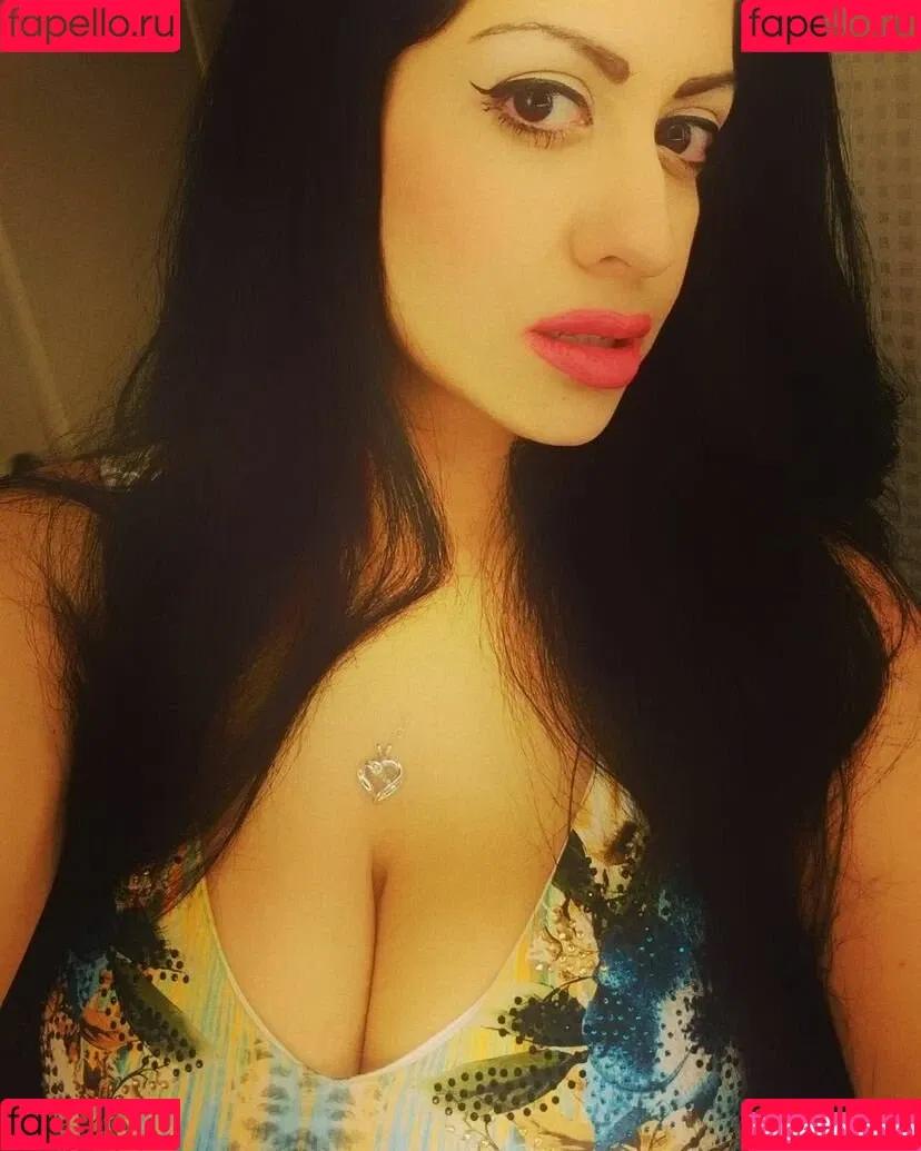 Jennifer Cortez Onlyfans Photo Gallery 