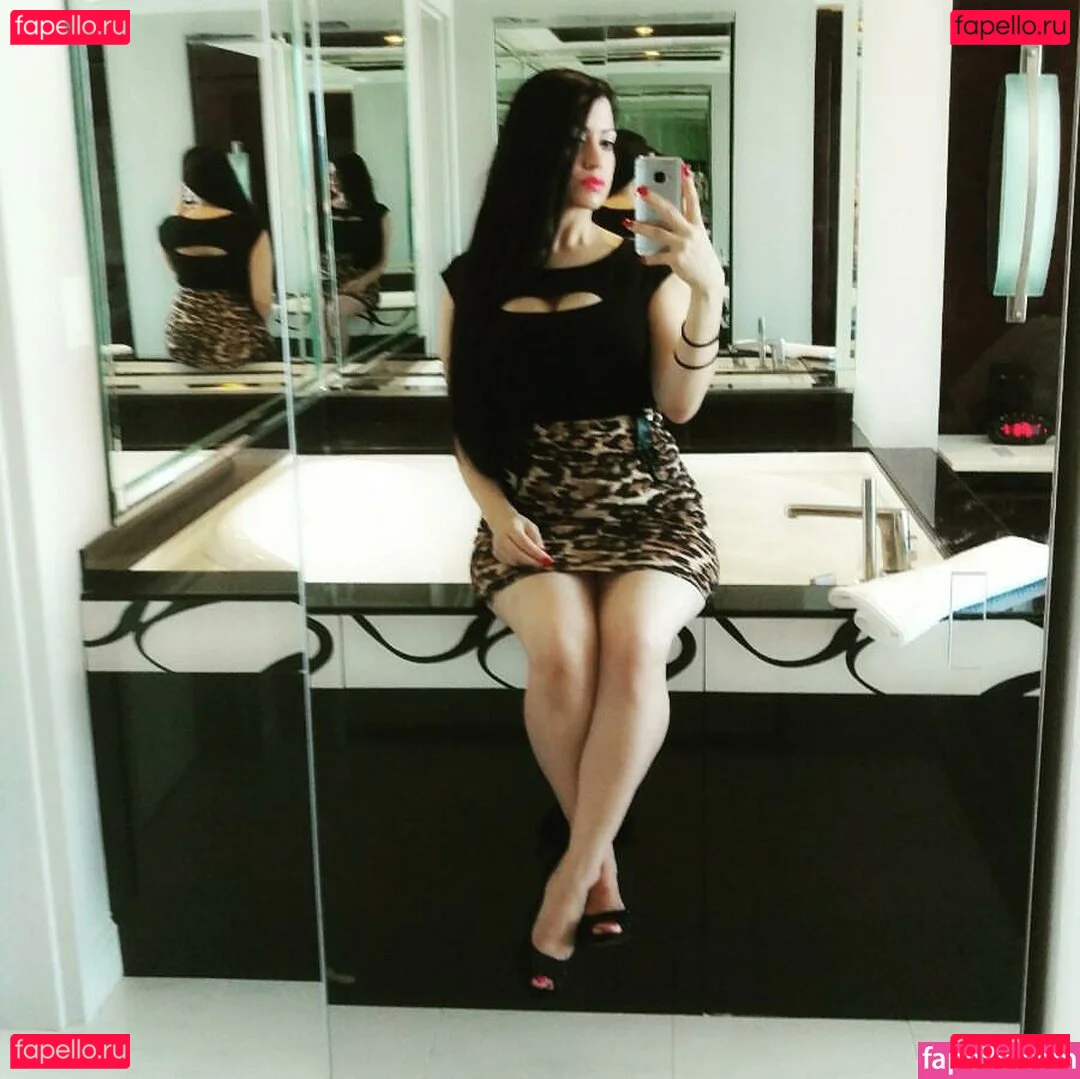 Jennifer Cortez Onlyfans Photo Gallery 