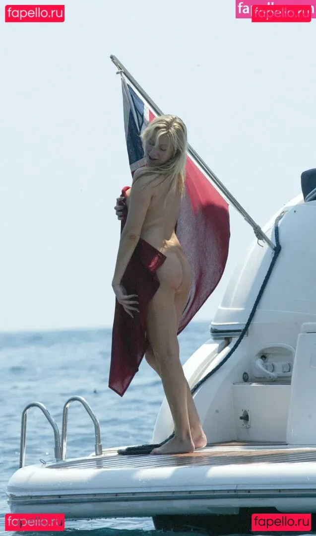 Abi Titmus Onlyfans Photo Gallery 