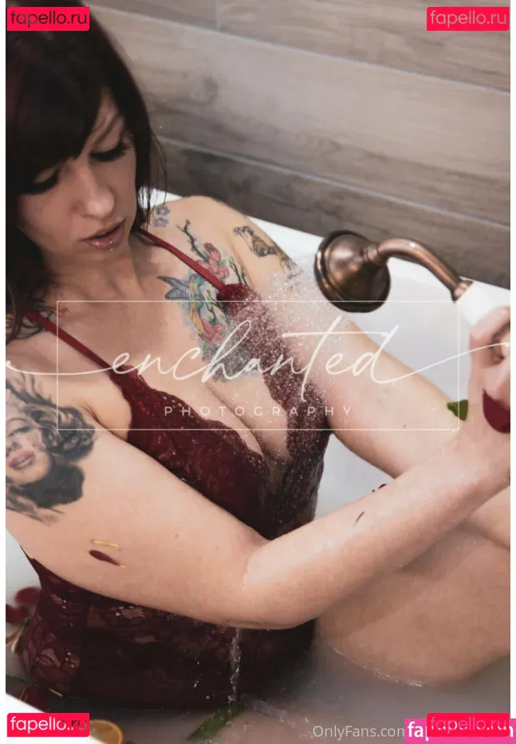 prissykrissy86 Onlyfans Photo Gallery 