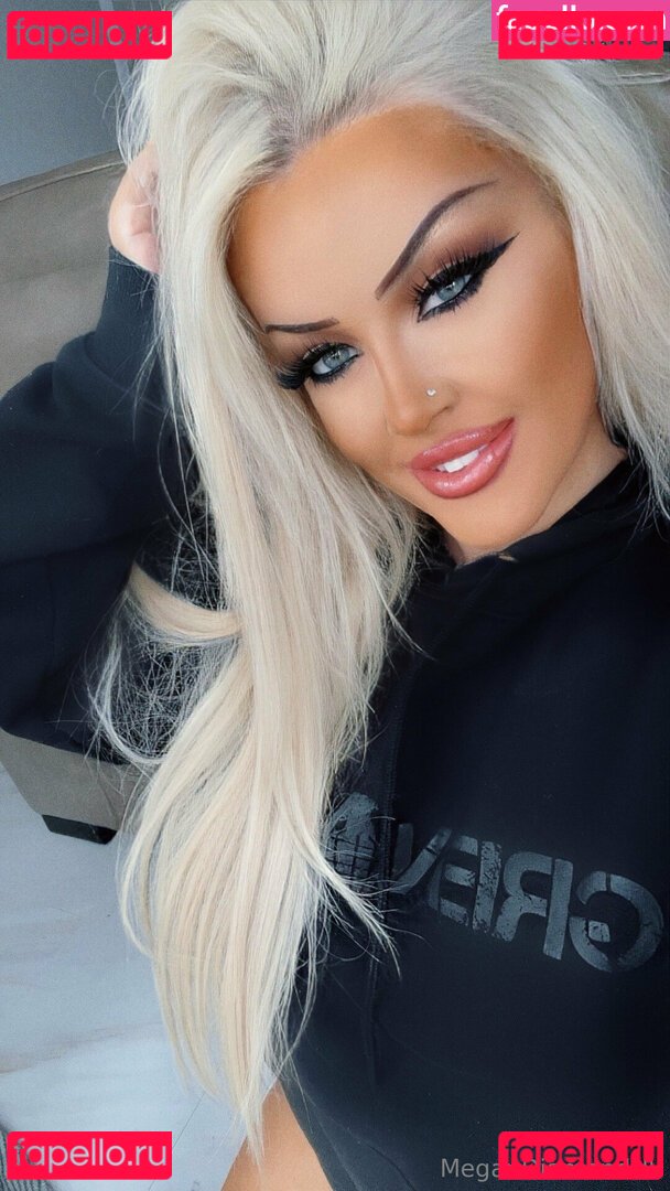 Megan Diamond Nude Onlyfans Photo 32