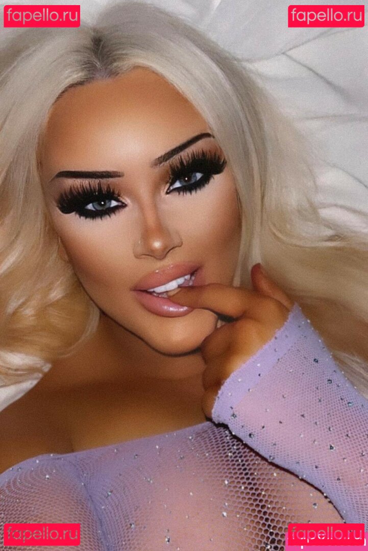 Megan Diamond Nude Onlyfans Photo 23