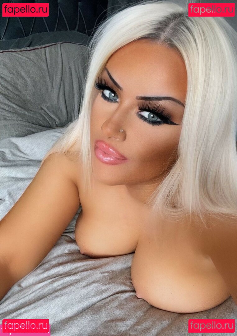 Megan Diamond Nude Onlyfans Photo 6