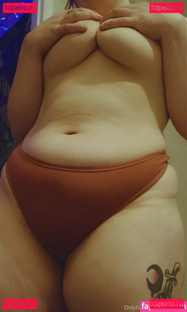 w33d.bby Onlyfans Photo Gallery 