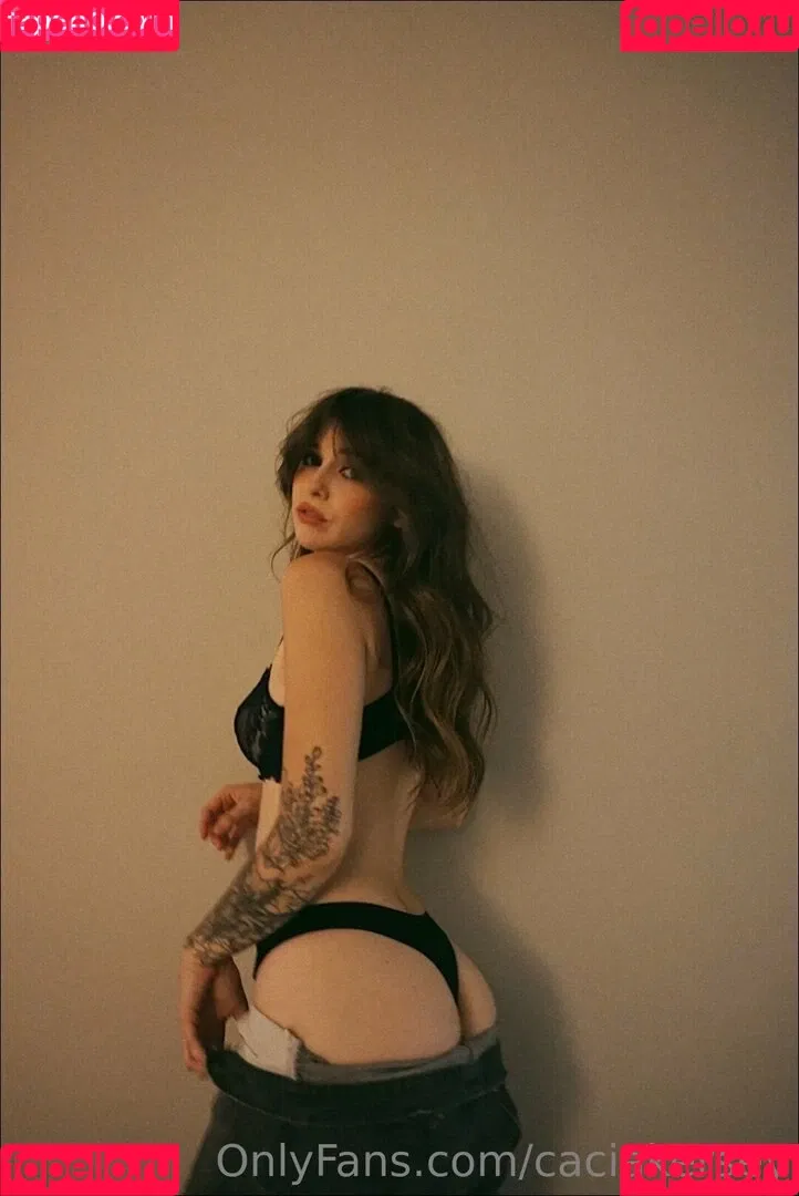 Acacia Kersey Onlyfans Photo Gallery 
