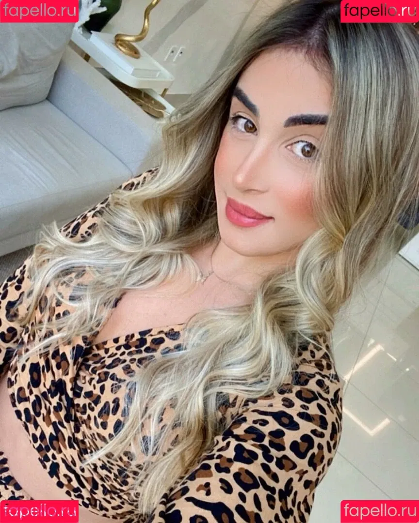 Elloah Guedes Onlyfans Photo Gallery 
