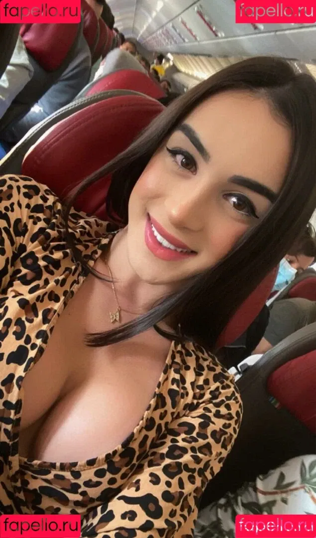 Elloah Guedes Onlyfans Photo Gallery 
