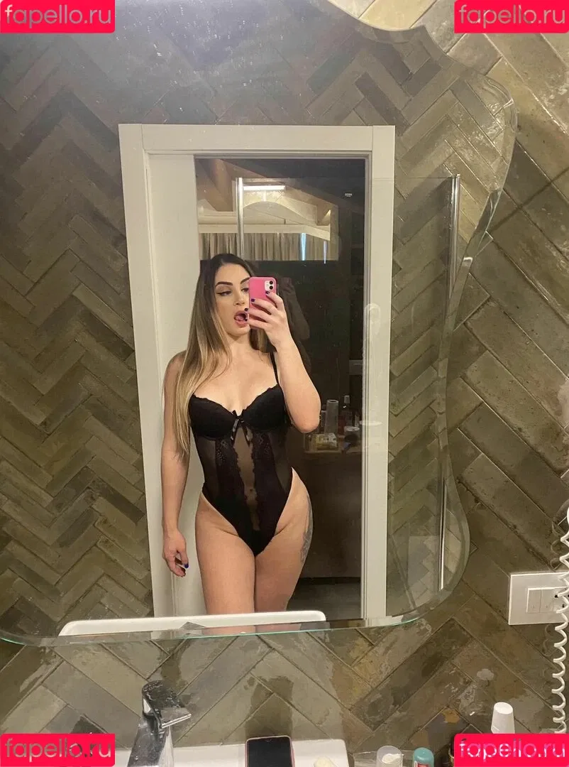 Elloah Guedes Onlyfans Photo Gallery 