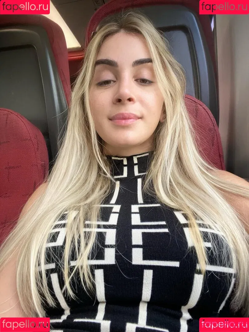 Elloah Guedes Onlyfans Photo Gallery 
