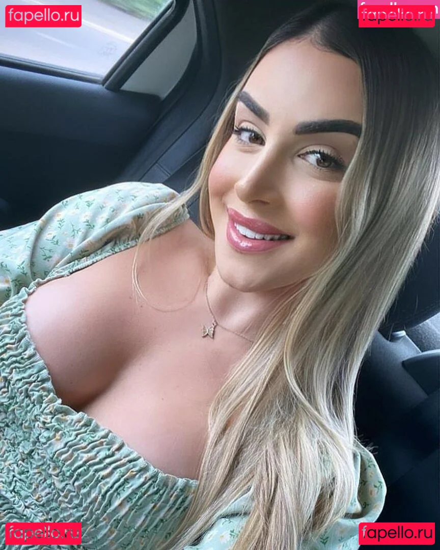 Elloah Guedes Onlyfans Photo Gallery 