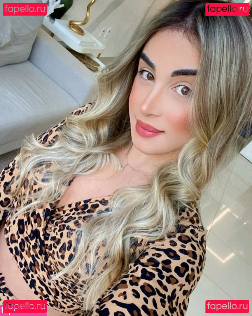 Elloah Guedes Onlyfans Photo Gallery 