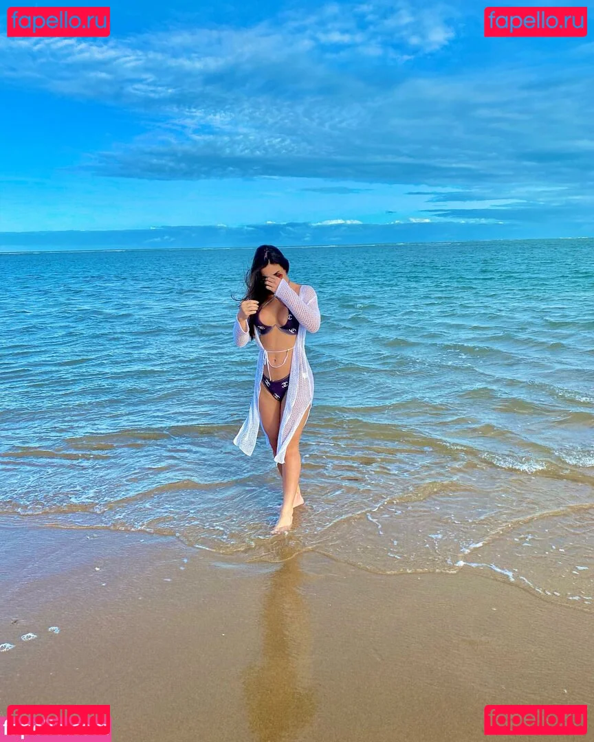 Elloah Guedes Onlyfans Photo Gallery 