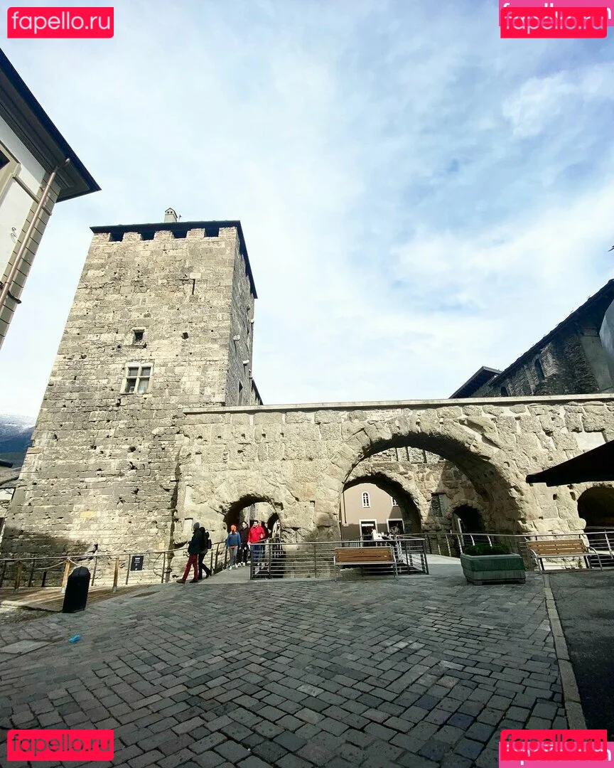 Elloah Guedes Onlyfans Photo Gallery 