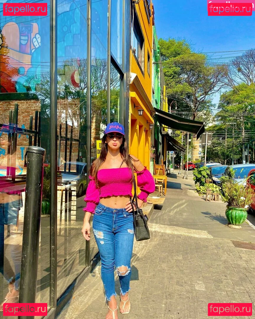 Elloah Guedes Onlyfans Photo Gallery 