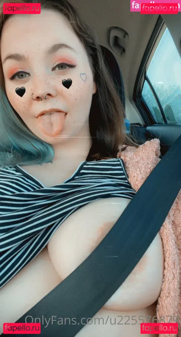 u225576879 Onlyfans Photo Gallery 