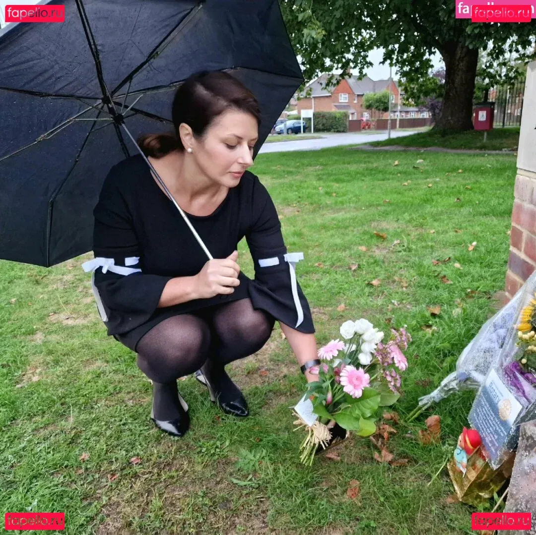 Politicians Female Onlyfans Photo Gallery 