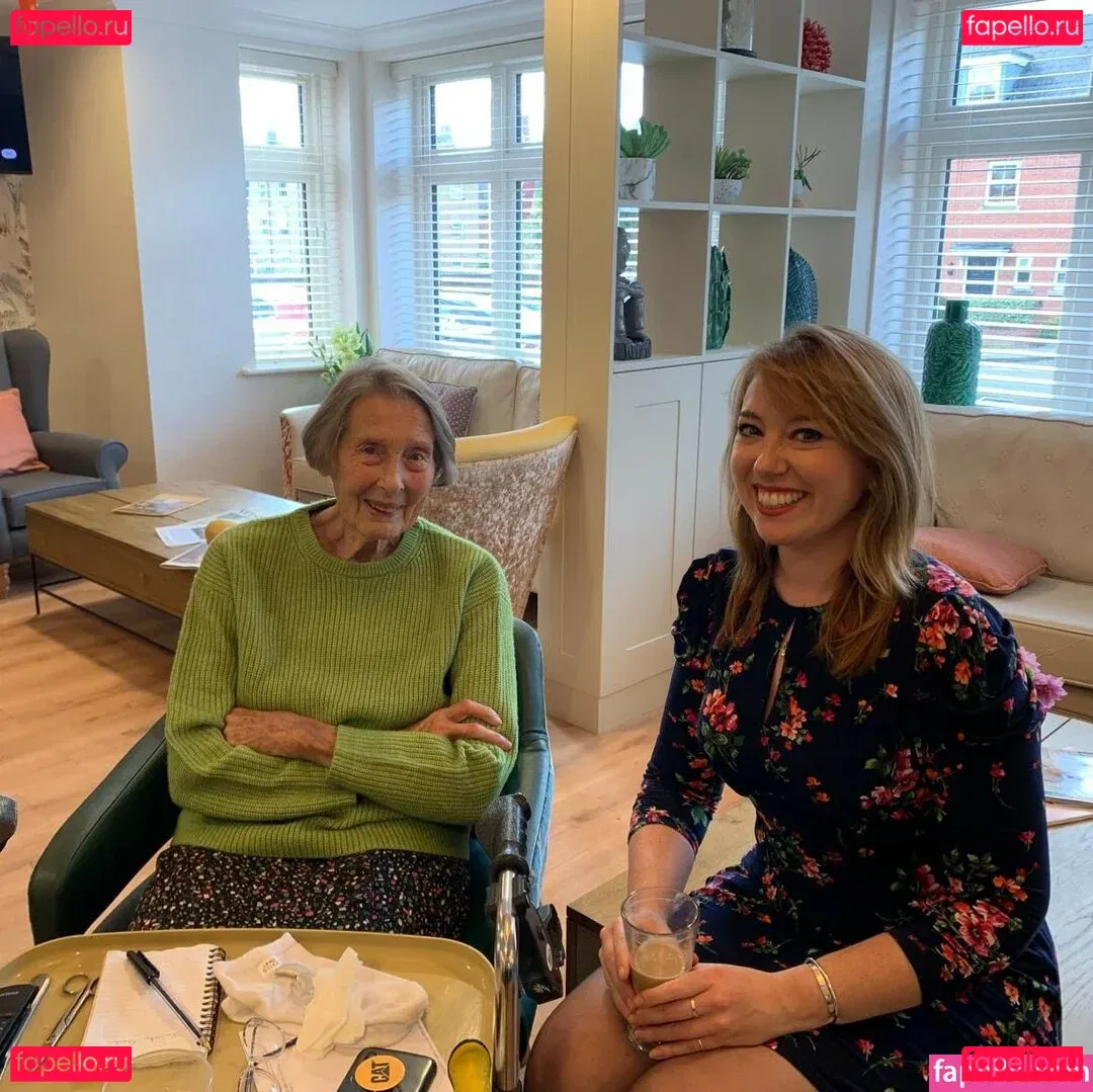 Politicians Female Onlyfans Photo Gallery 