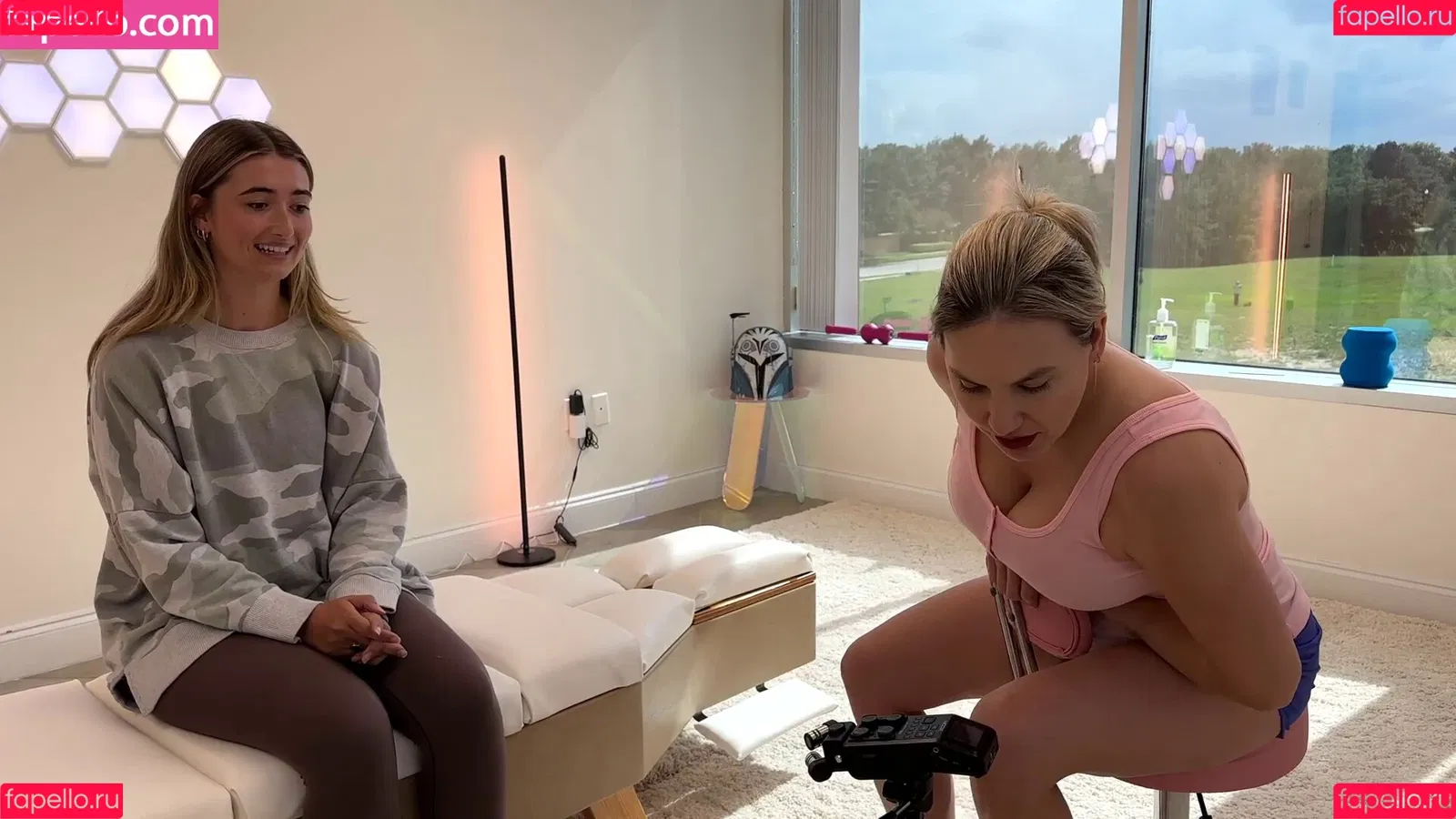 Mondragon Chiropractic Onlyfans Photo Gallery 