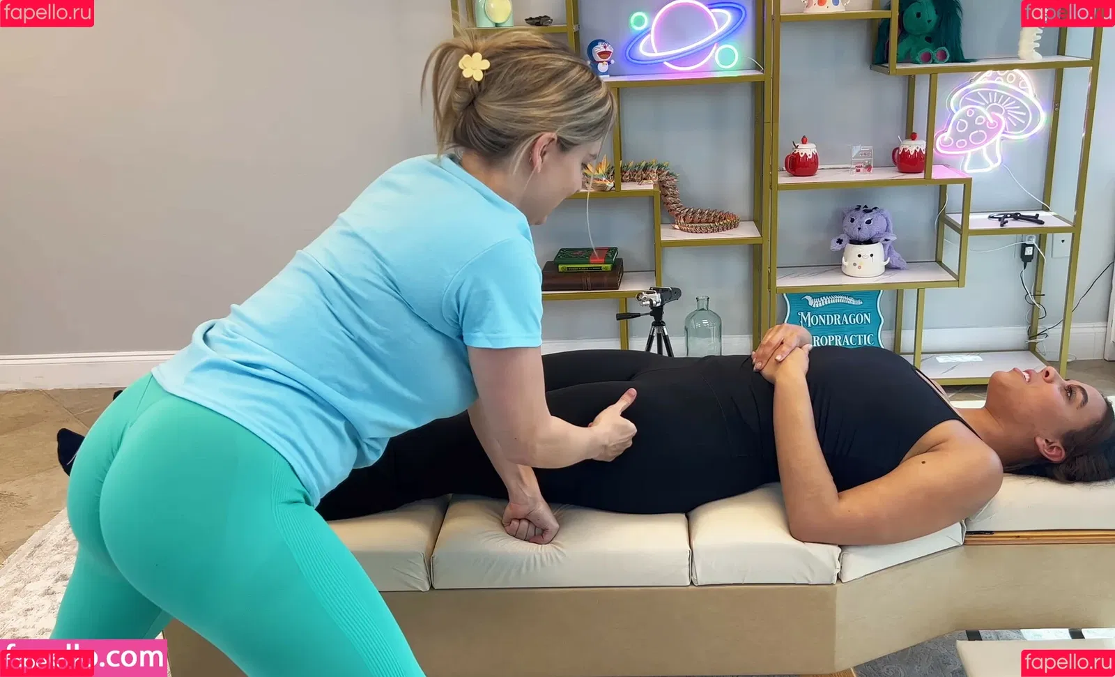 Mondragon Chiropractic Onlyfans Photo Gallery 
