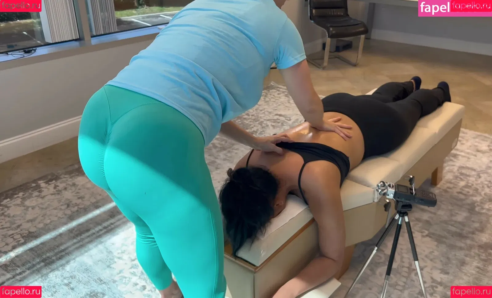 Mondragon Chiropractic Onlyfans Photo Gallery 