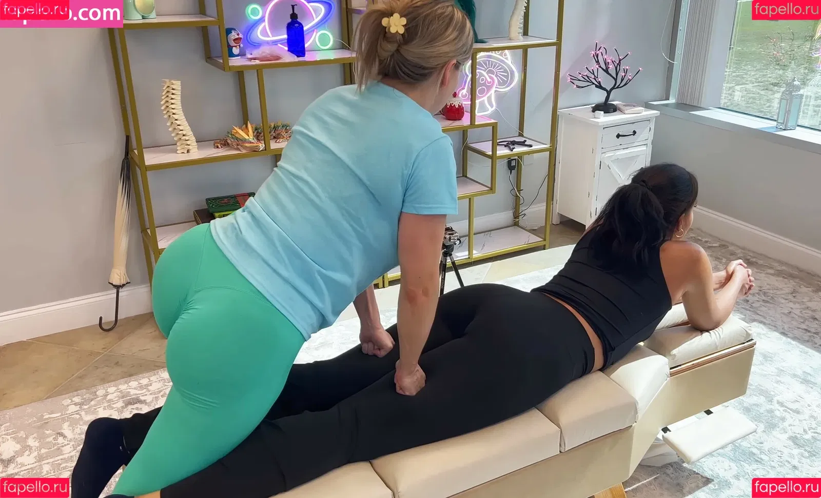 Mondragon Chiropractic Onlyfans Photo Gallery 