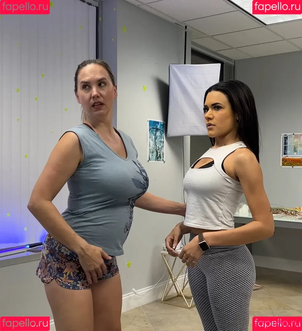 Mondragon Chiropractic Onlyfans Photo Gallery 