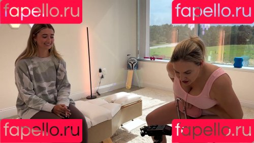 Mondragon Chiropractic Onlyfans Photo Gallery 