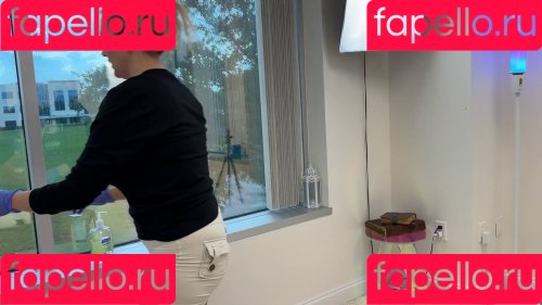 Mondragon Chiropractic Onlyfans Photo Gallery 