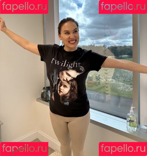 Mondragon Chiropractic Onlyfans Photo Gallery 