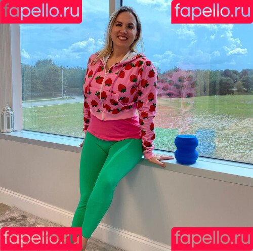 Mondragon Chiropractic Onlyfans Photo Gallery 