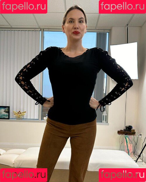 Mondragon Chiropractic Onlyfans Photo Gallery 