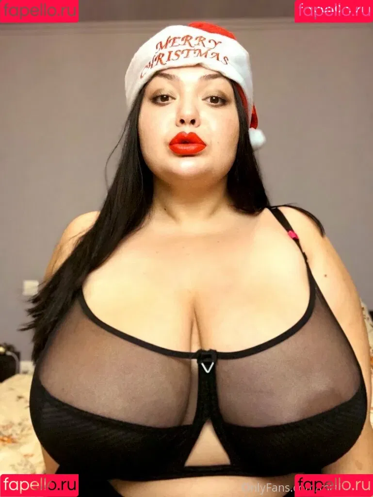 Miabigtits Onlyfans Photo Gallery 
